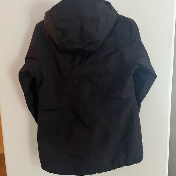 North face winter coat - Picture 3 of 4